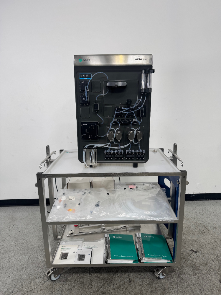 Image of Cytiva Akta Pilot 600R Chromatography System w Cytiva Rolling Cart